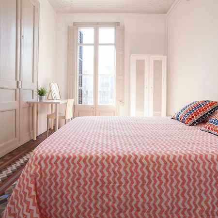 B21-Apartamento Modernista Para Grupos Barcelona Exterior photo